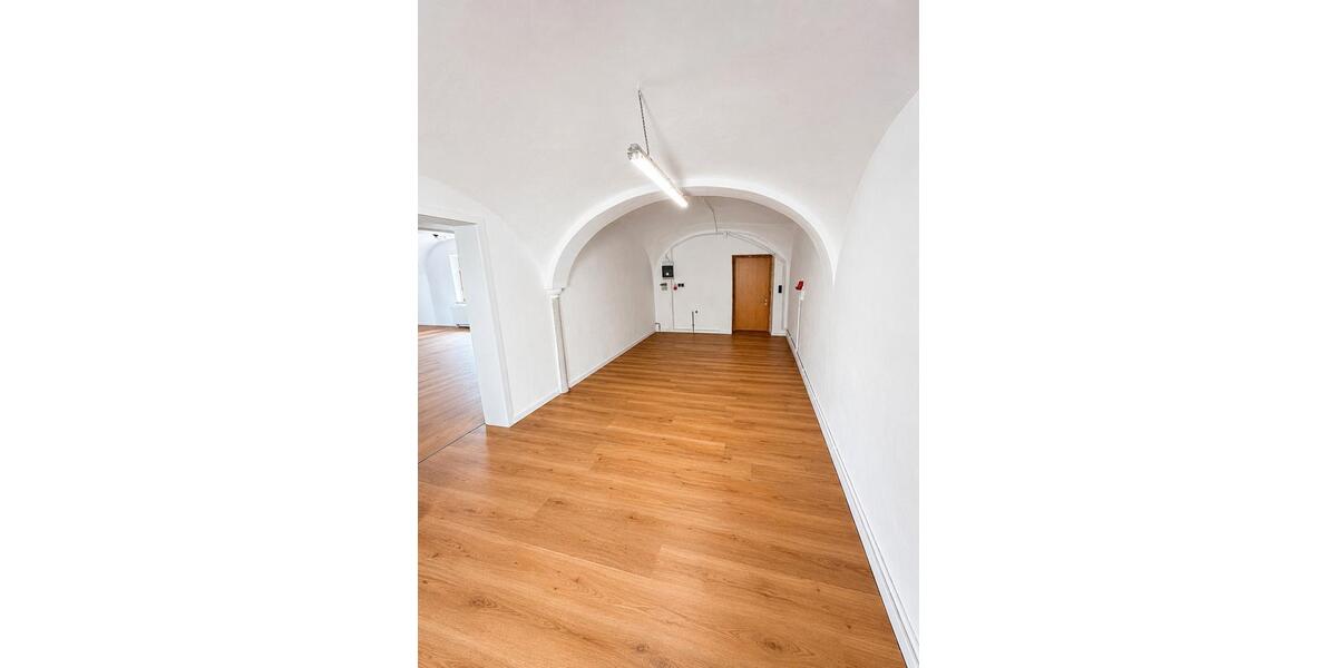 Gewerbeobjekt Essenbach - 1.800&euro; | Angebot:26619187