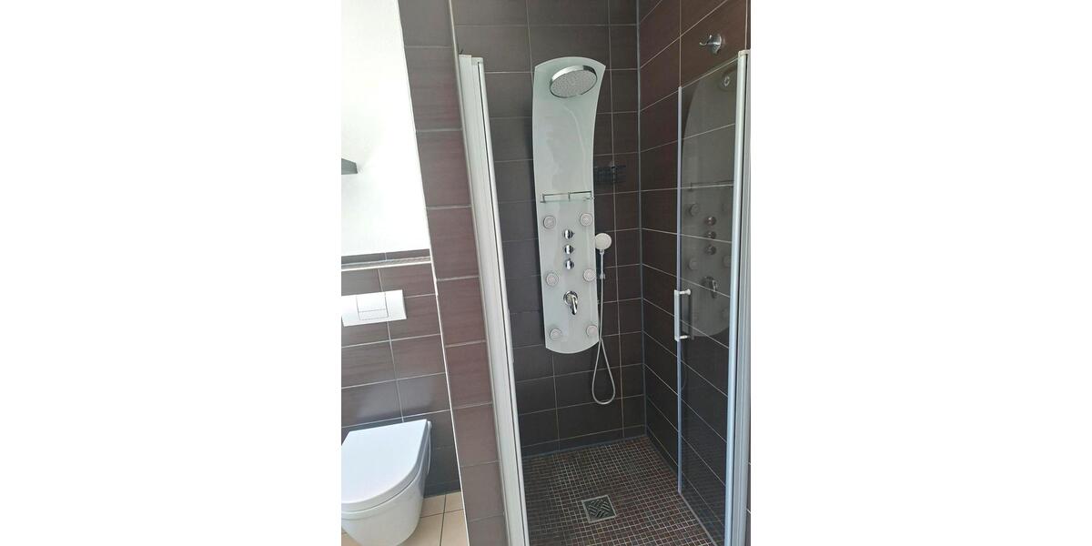 Einfamilienhaus Bruckberg - 6 Zimmer, 140 m&sup2;, 1.950&euro; | Angebot:27553232