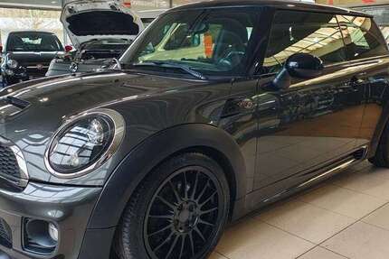Mini Cooper S 127.800 km 9.900 &euro; Moosthenning 84164