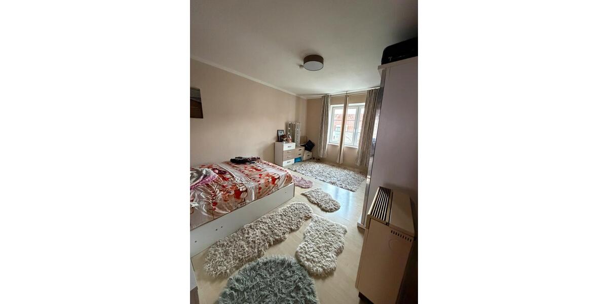 Etagenwohnung Landshut - 3 Zimmer, 73 m&sup2;, 1.000&euro; | Angebot:25951808