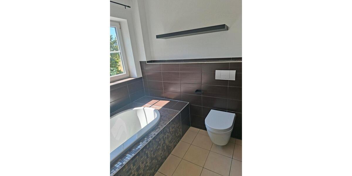 Einfamilienhaus Bruckberg - 6 Zimmer, 140 m&sup2;, 1.950&euro; | Angebot:27553232