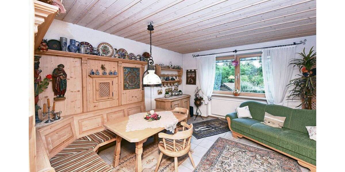 Einfamilienhaus Landshut Achdorf - 7 Zimmer, 350 m&sup2;, 1.150.000&euro; | Angebot:25743789