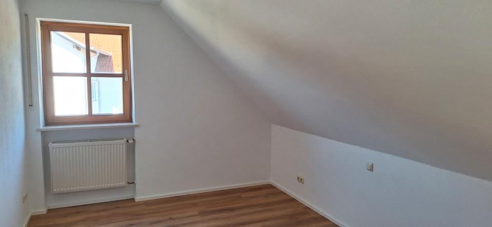 Maisonettenwohnung Gammelsdorf - 3 Zimmer, 80 m&sup2;, 980&euro; | Angebot:27607716