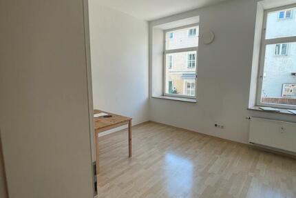 Wohnung Vilsheim - 1.5 Zimmer, 29 m&sup2;, 770&euro; | Angebot:25755030