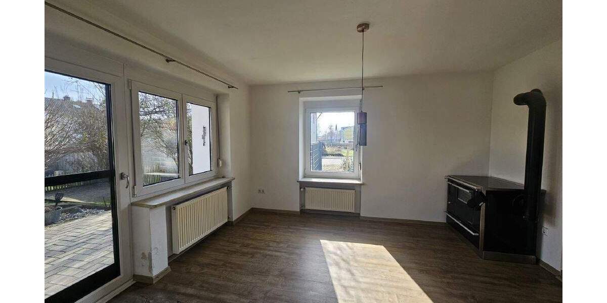 Einfamilienhaus Aham-Loizenkirchen Loizenkirchen - 9 Zimmer, 213 m&sup2;, 435.000&euro; | Angebot:25770490