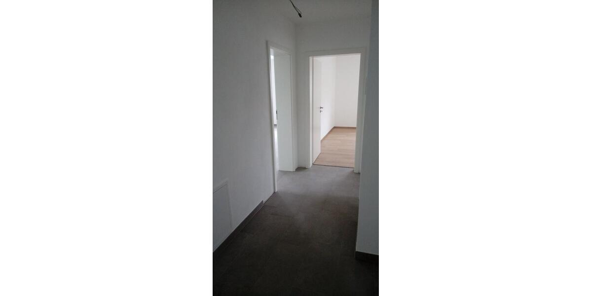 Etagenwohnung Ergoldsbach Langenhettenbach - 3 Zimmer, 81 m&sup2;, 720&euro; | Angebot:27601878