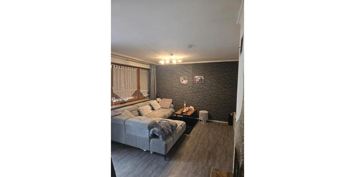 Reihenhaus Landshut - 6 Zimmer, 120 m&sup2;, 550.000&euro; | Angebot:26492502