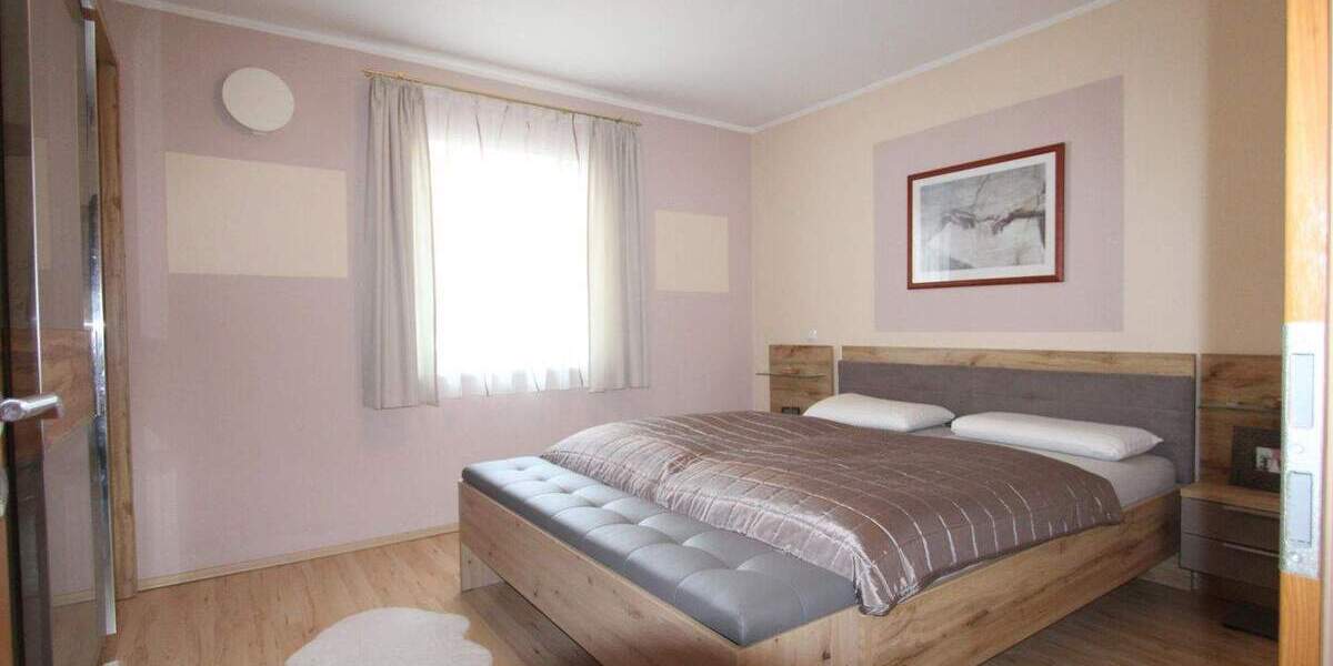 Einfamilienhaus Furth Arth - 8 Zimmer, 245 m&sup2;, 980.000&euro; | Angebot:25771009