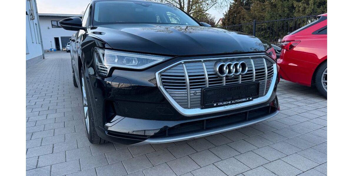 Audi e-tron 99.980 km 32.880 &euro; Altheim 84051