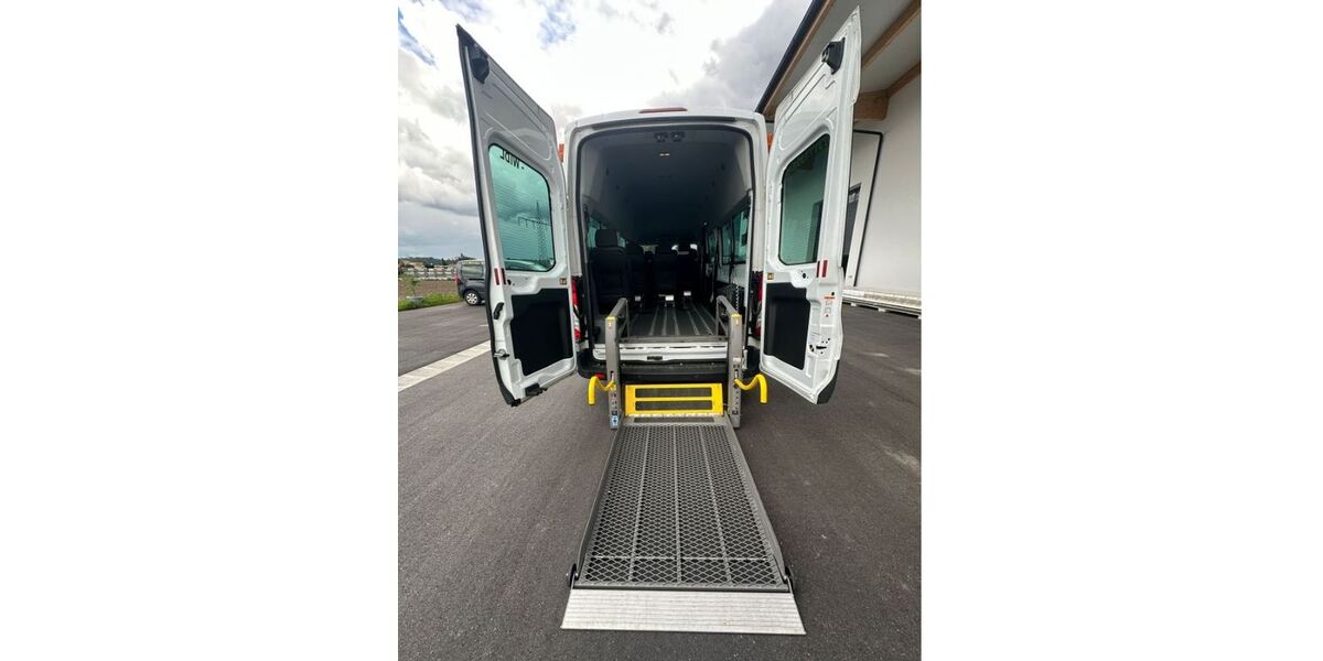 Ford Transit 208.000 km 15.975 &euro; Dingolfing 84130