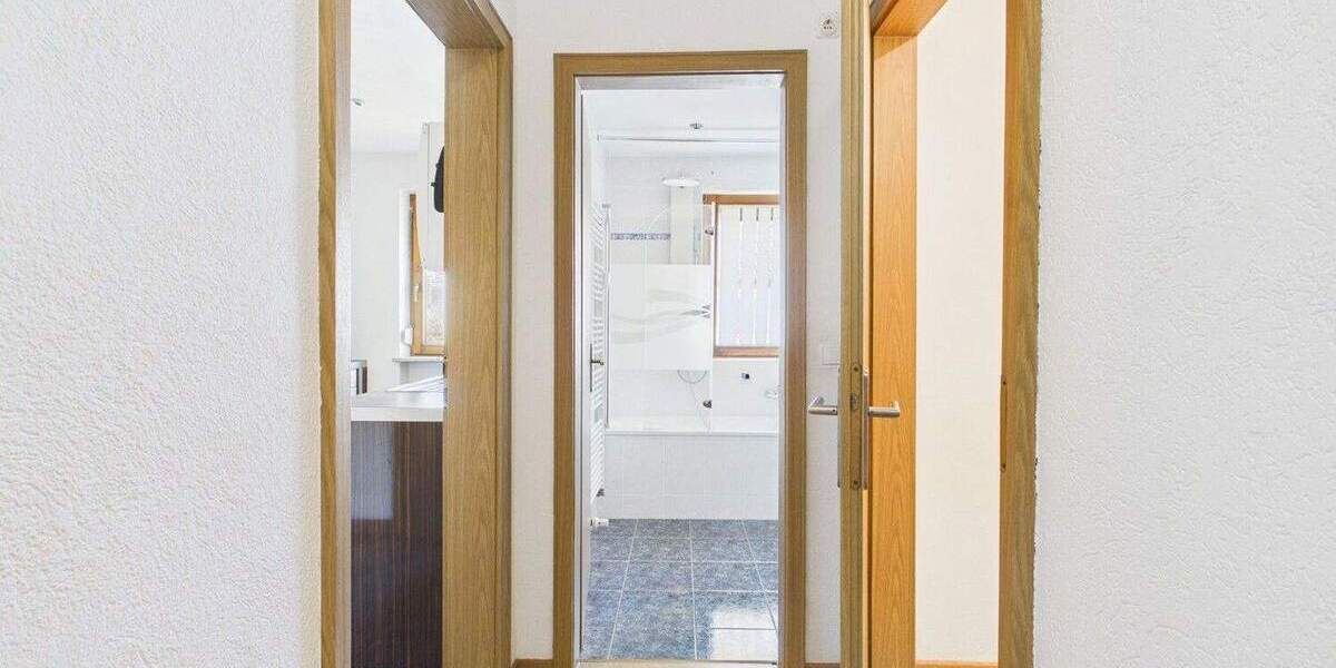 Etagenwohnung Landshut Industriegebiet - 3 Zimmer, 73 m&sup2;, 285.000&euro; | Angebot:25695129