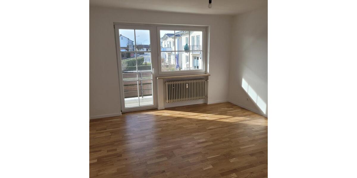 Etagenwohnung Vilsbiburg - 3.5 Zimmer, 93 m&sup2;, 960&euro; | Angebot:25307810