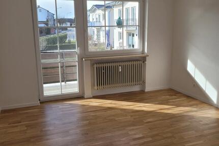 Wohnung Vilsbiburg - 3.5 Zimmer, 93 m&sup2;, 960&euro; | Angebot:25307810