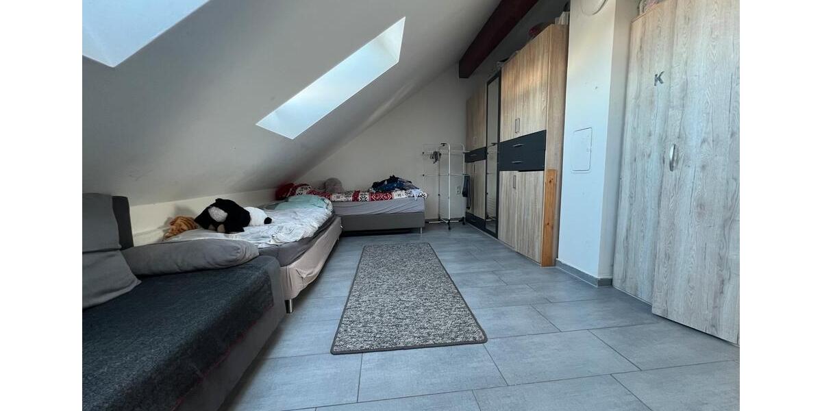 Dachgeschoßwohnung Moosburg an der Isar - 3 Zimmer, 80 m&sup2;, 349.000&euro; | Angebot:25593129