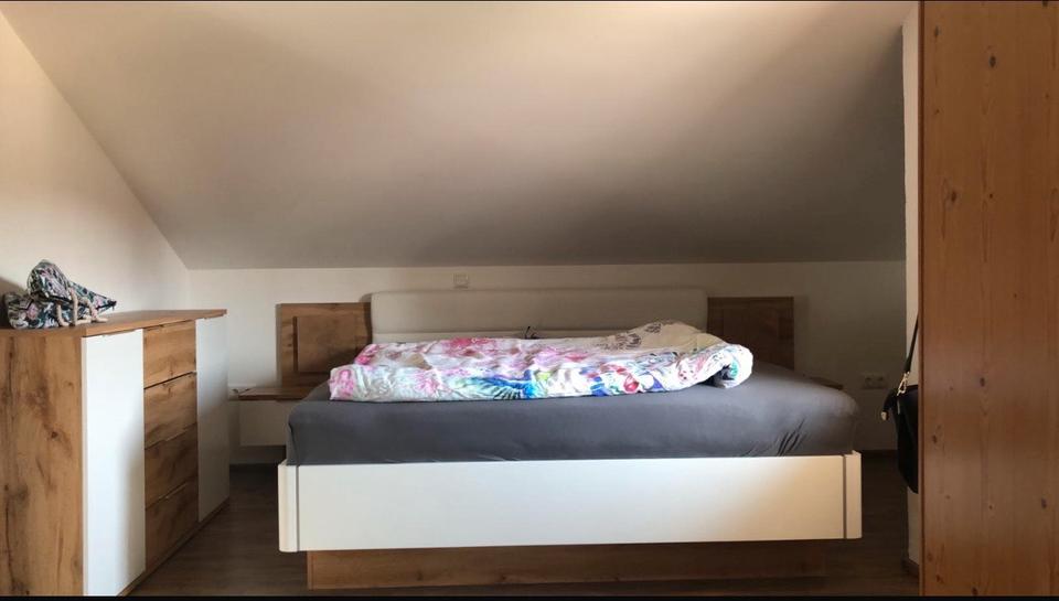 Dachgeschoßwohnung Berglern - 2 Zimmer, 50 m&sup2;, 970&euro; | Angebot:26638662