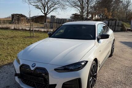 BMW i4 40.814 km 49.500 &euro; Buchbach 84428