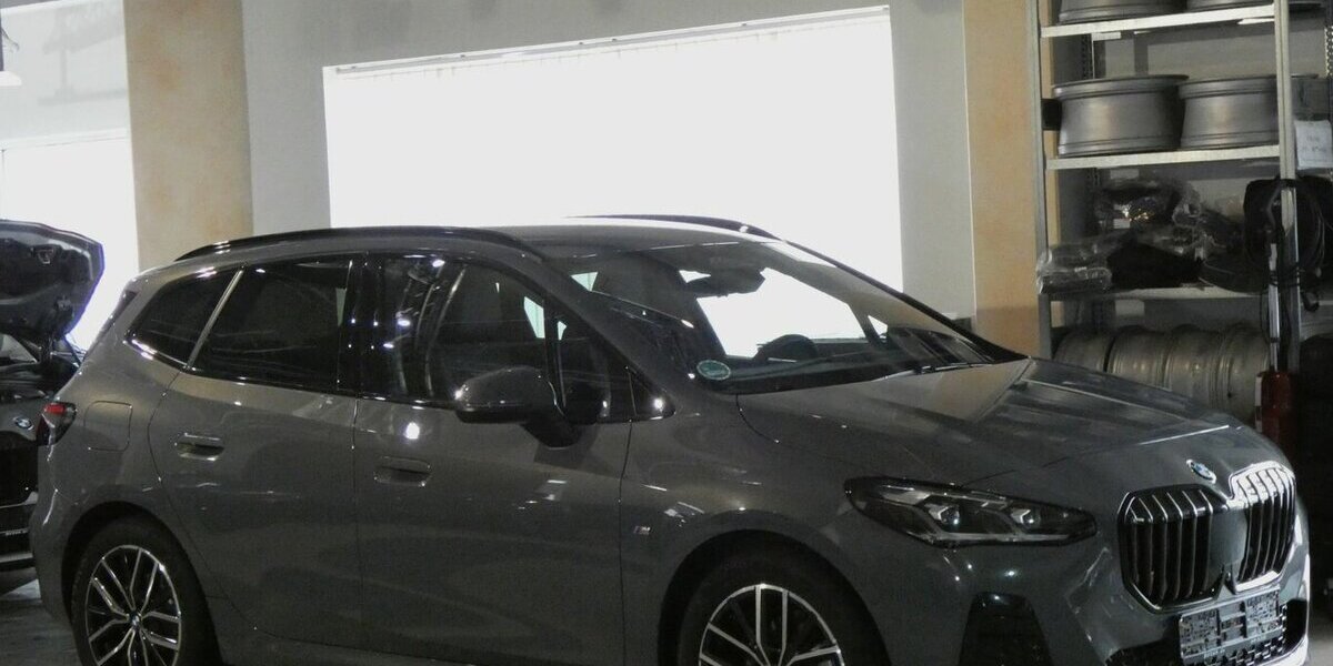 BMW 220 Active Tourer d MSport 360°,HUD,AHK,el.Sitze 21.600 km 31.990 &euro; Landshut 84030
