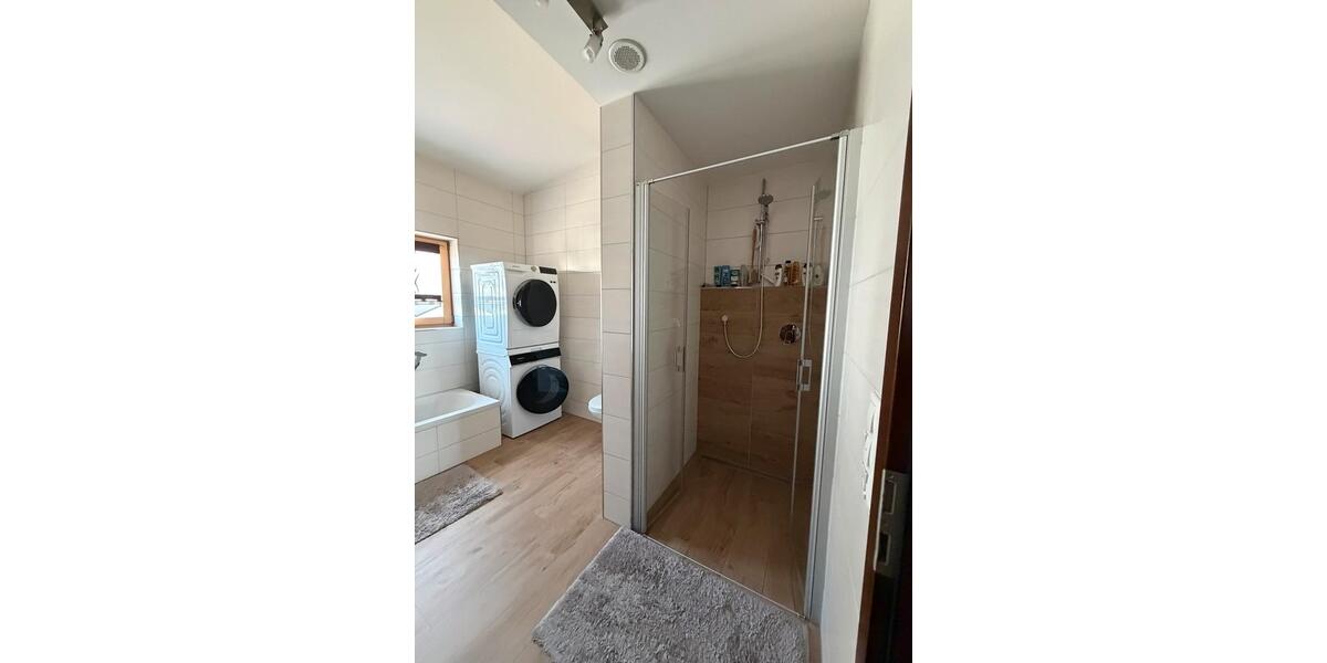 Etagenwohnung Niederaichbach - 4 Zimmer, 103 m&sup2;, 425.000&euro; | Angebot:26024337